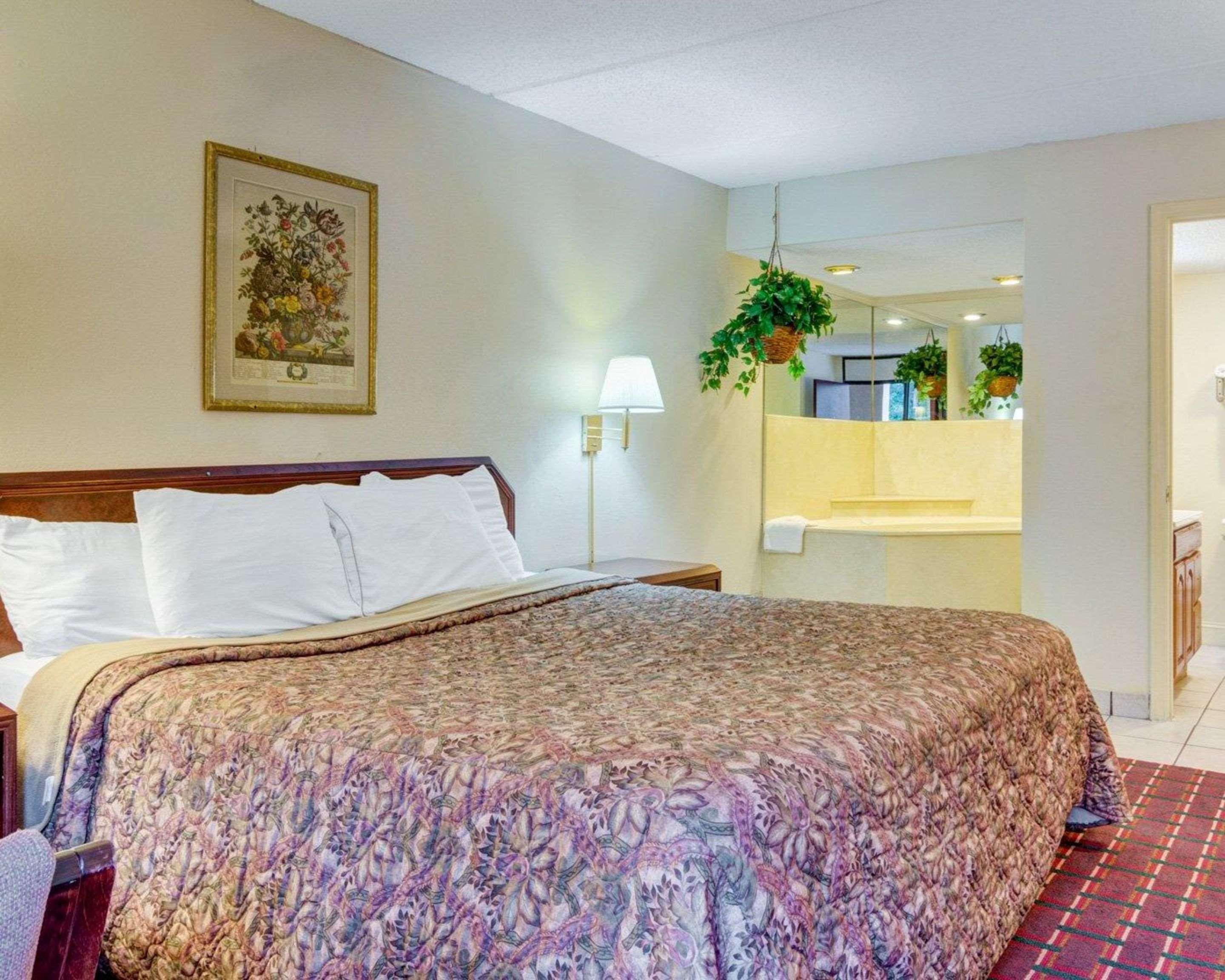 Rodeway Inn Norcross Exterior foto